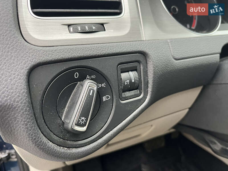 Хетчбек Volkswagen Golf 2017 в Вінниці