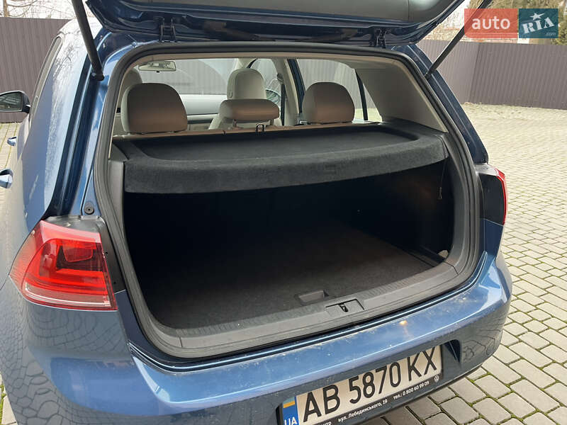 Хетчбек Volkswagen Golf 2017 в Вінниці