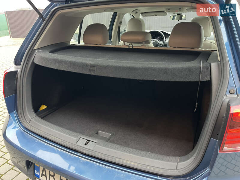 Хетчбек Volkswagen Golf 2017 в Вінниці