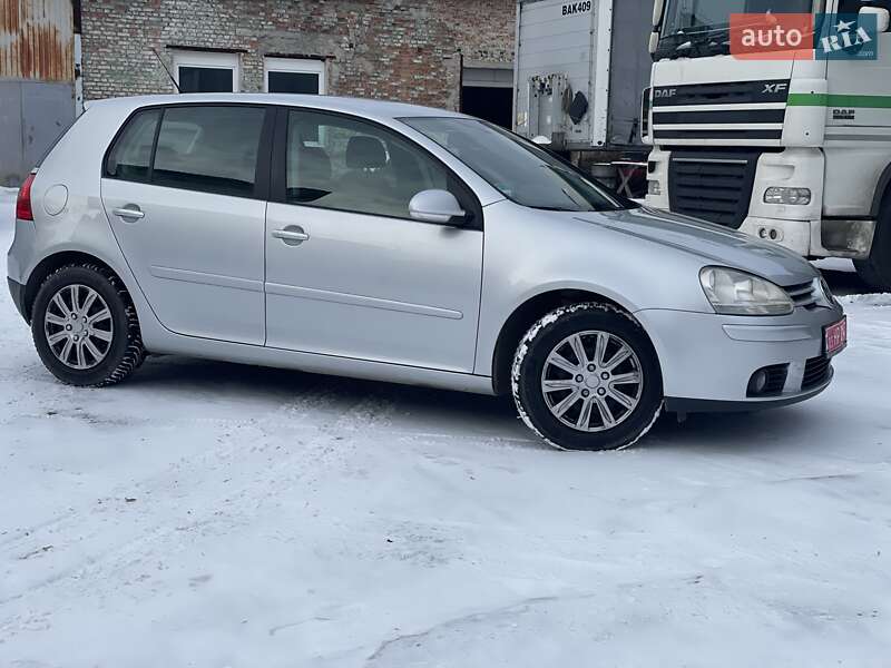 Volkswagen Golf 2005