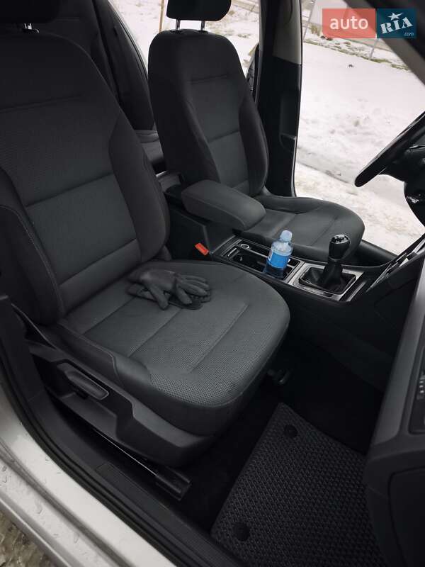 Універсал Volkswagen Golf 2014 в Львові