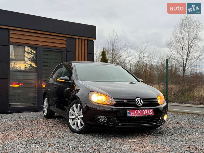 Хетчбек Volkswagen Golf 2010 в Дрогобичі