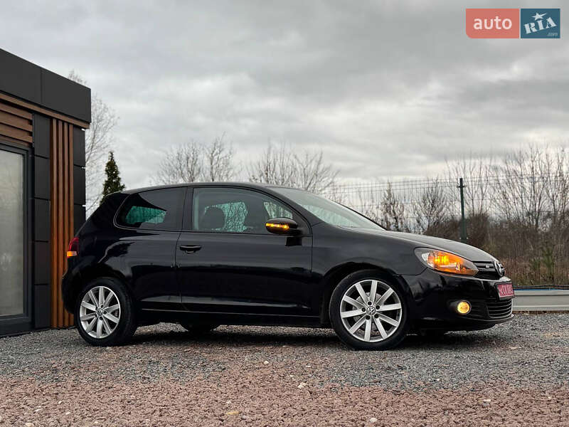 Хетчбек Volkswagen Golf 2010 в Дрогобичі