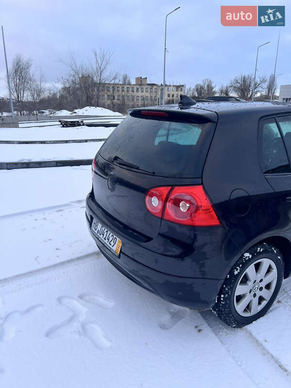 Хэтчбек Volkswagen Golf 2008 в Кривом Роге