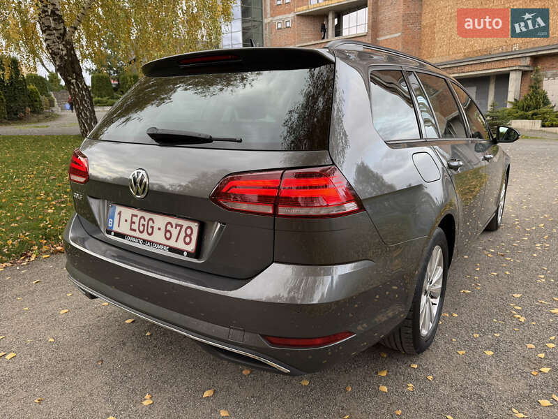 Універсал Volkswagen Golf 2018 в Хмельницькому