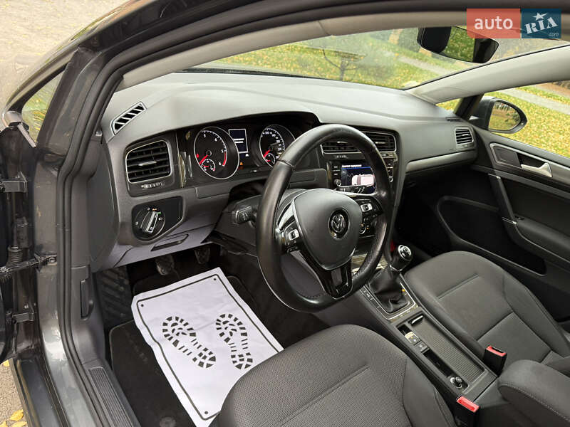 Універсал Volkswagen Golf 2018 в Хмельницькому