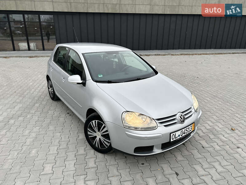 Хэтчбек Volkswagen Golf 2008 в Дунаевцах