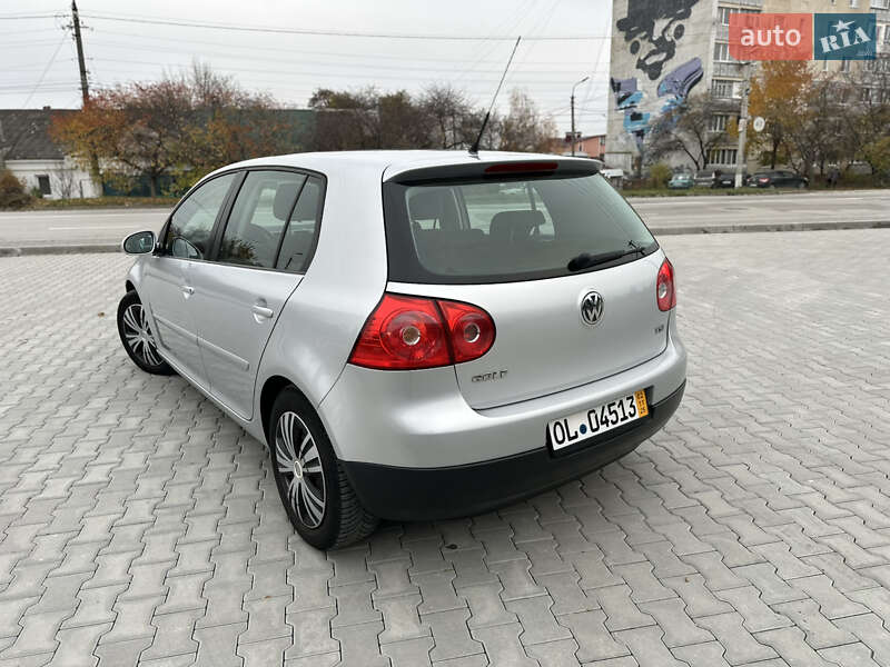 Хэтчбек Volkswagen Golf 2008 в Дунаевцах