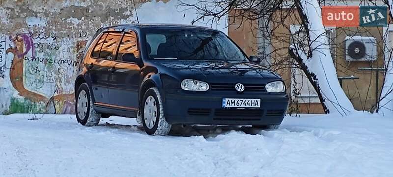 Volkswagen Golf 1998