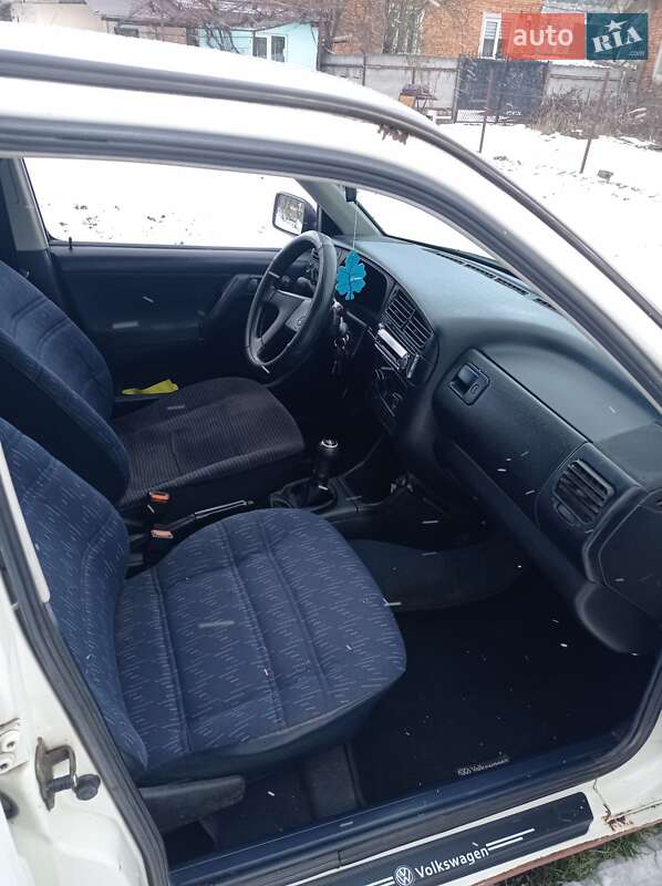 Хэтчбек Volkswagen Golf 1993 в Ивано-Франковске