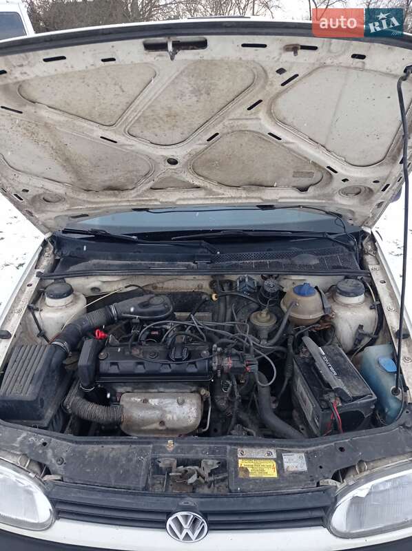 Хэтчбек Volkswagen Golf 1993 в Ивано-Франковске