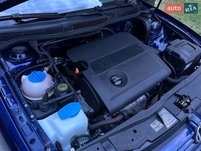 Універсал Volkswagen Golf 2004 в Бершаді