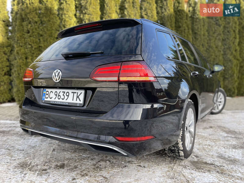 Універсал Volkswagen Golf 2018 в Самборі