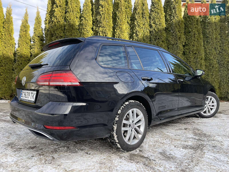 Універсал Volkswagen Golf 2018 в Самборі