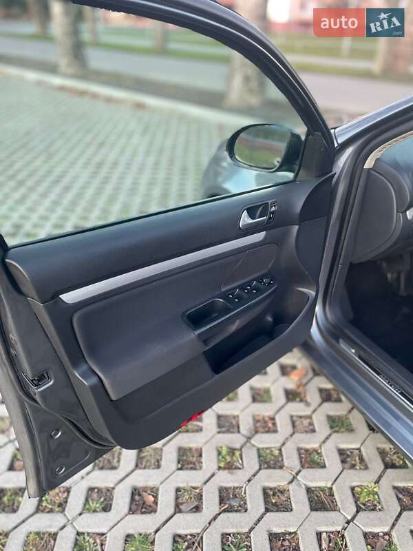 Универсал Volkswagen Golf 2013 в Мукачево