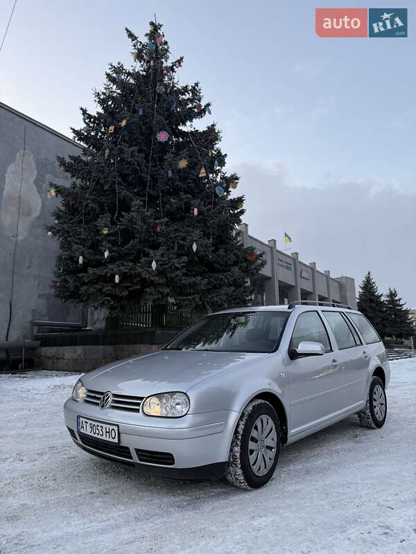 Универсал Volkswagen Golf 2003 в Ровно