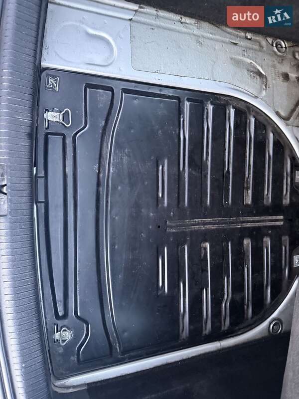 Универсал Volkswagen Golf 2003 в Ровно