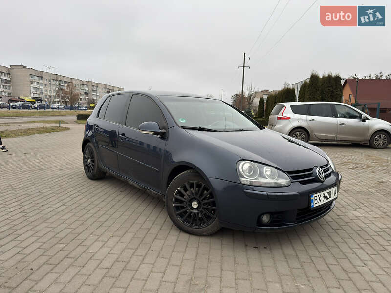 Volkswagen Golf 2004