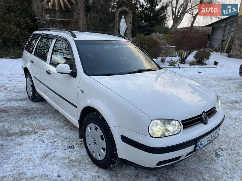 Универсал Volkswagen Golf 2001 в Львове