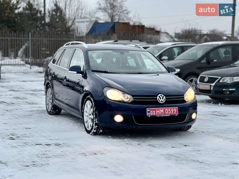Универсал Volkswagen Golf 2011 в Староконстантинове