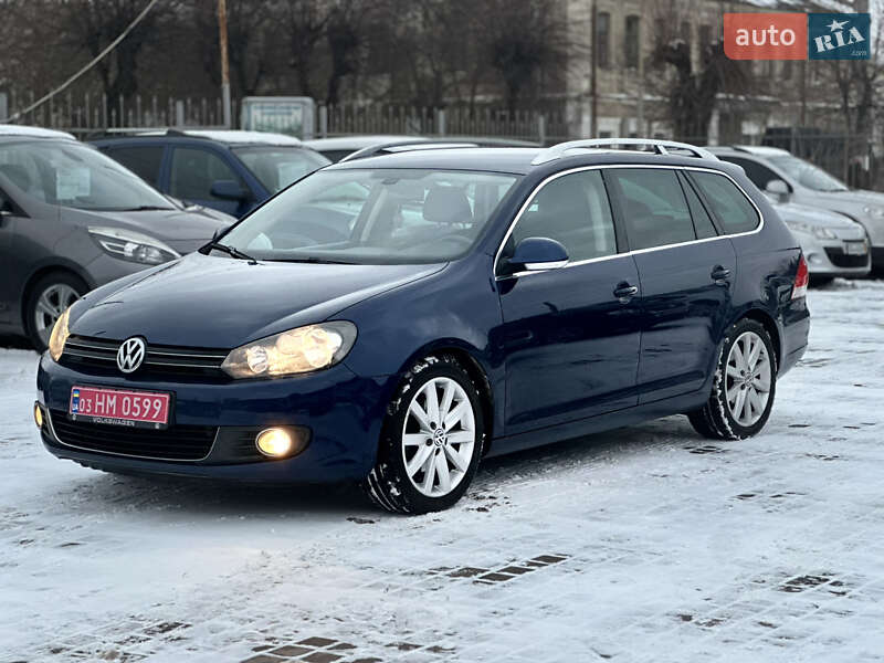 Универсал Volkswagen Golf 2011 в Староконстантинове