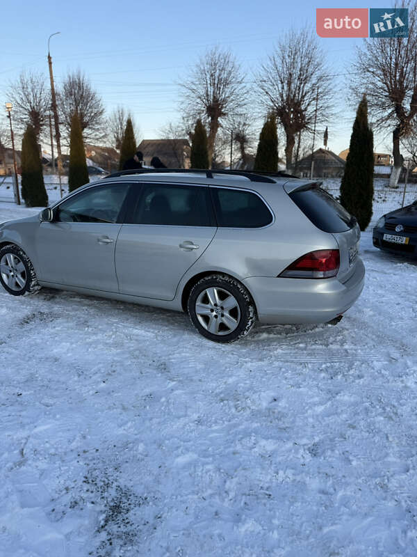 Універсал Volkswagen Golf 2009 в Хмельницькому