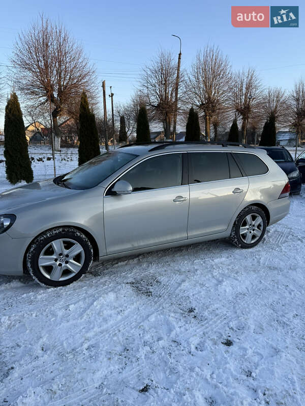 Універсал Volkswagen Golf 2009 в Хмельницькому