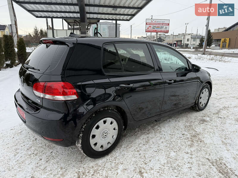 Хэтчбек Volkswagen Golf 2010 в Белой Церкви