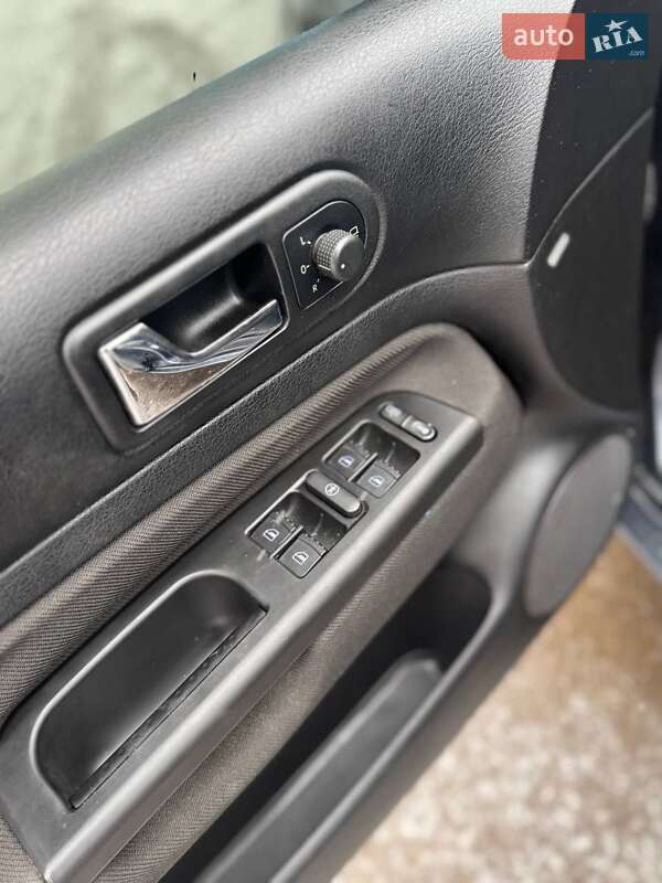 Хетчбек Volkswagen Golf 2001 в Вінниці фото 19 Хетчбек Volkswagen Golf 2001 в Вінниці