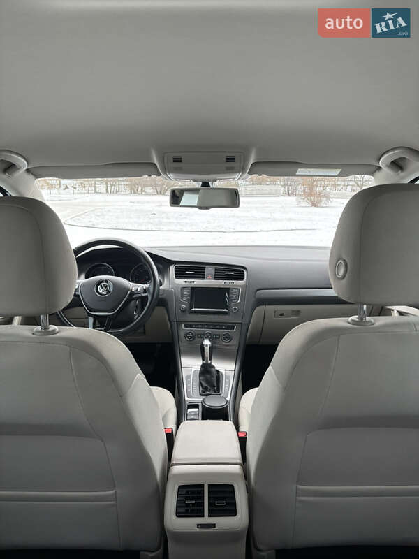 Хэтчбек Volkswagen Golf 2013 в Нетешине фото 31 Хэтчбек Volkswagen Golf 2013 в Нетешине