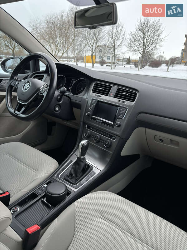 Хэтчбек Volkswagen Golf 2013 в Нетешине фото 33 Хэтчбек Volkswagen Golf 2013 в Нетешине