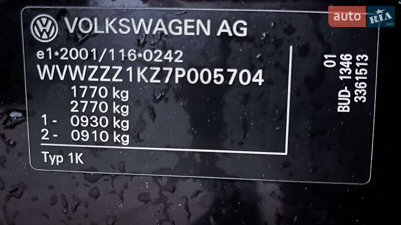 Хетчбек Volkswagen Golf 2006 в Коростені