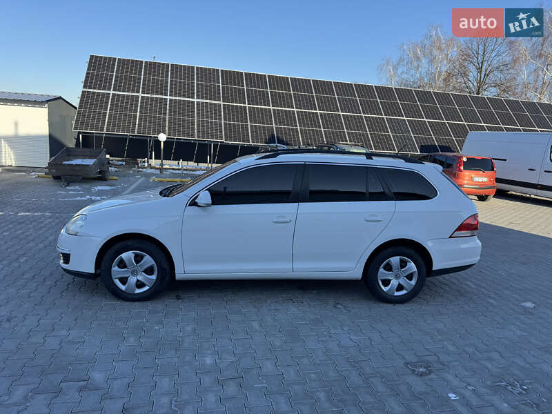 Універсал Volkswagen Golf 2009 в Володимирі