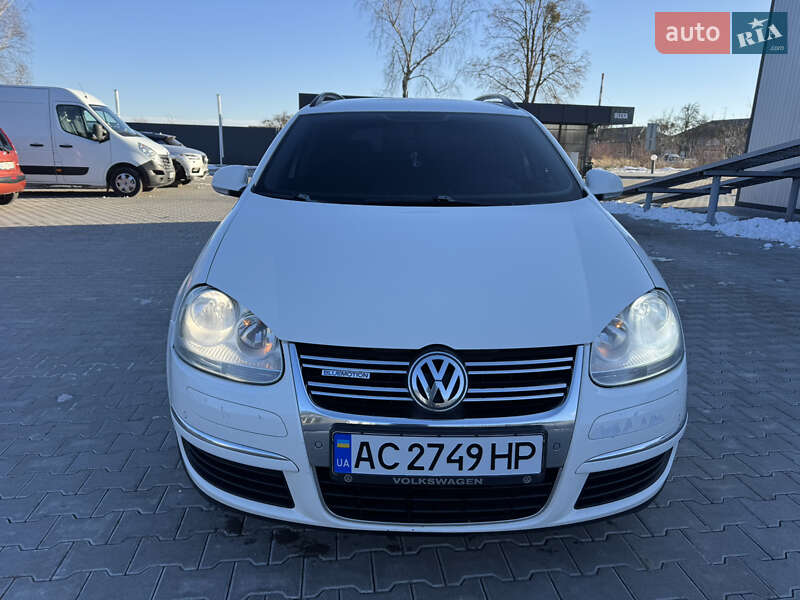 Універсал Volkswagen Golf 2009 в Володимирі