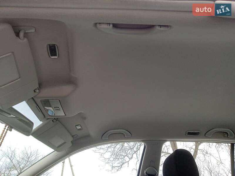 Хетчбек Volkswagen Golf 2003 в Красилові