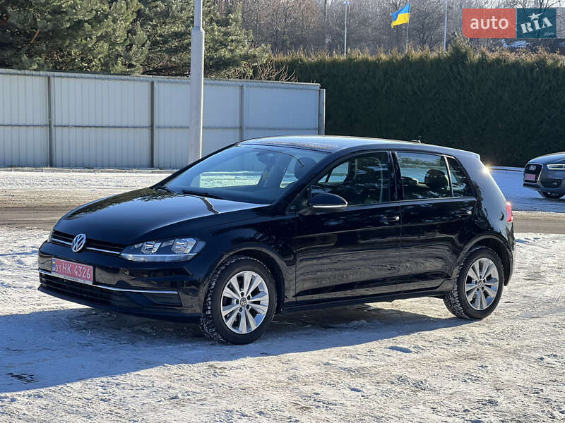 Хетчбек Volkswagen Golf 2019 в Луцьку