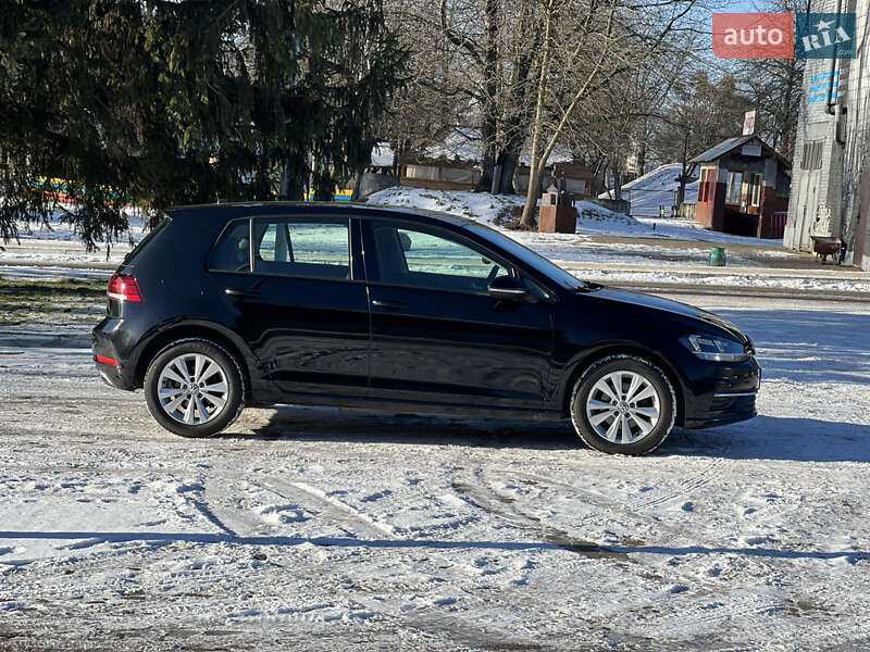 Хетчбек Volkswagen Golf 2019 в Луцьку