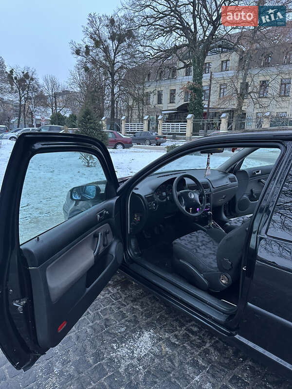 Хетчбек Volkswagen Golf 1999 в Фастові