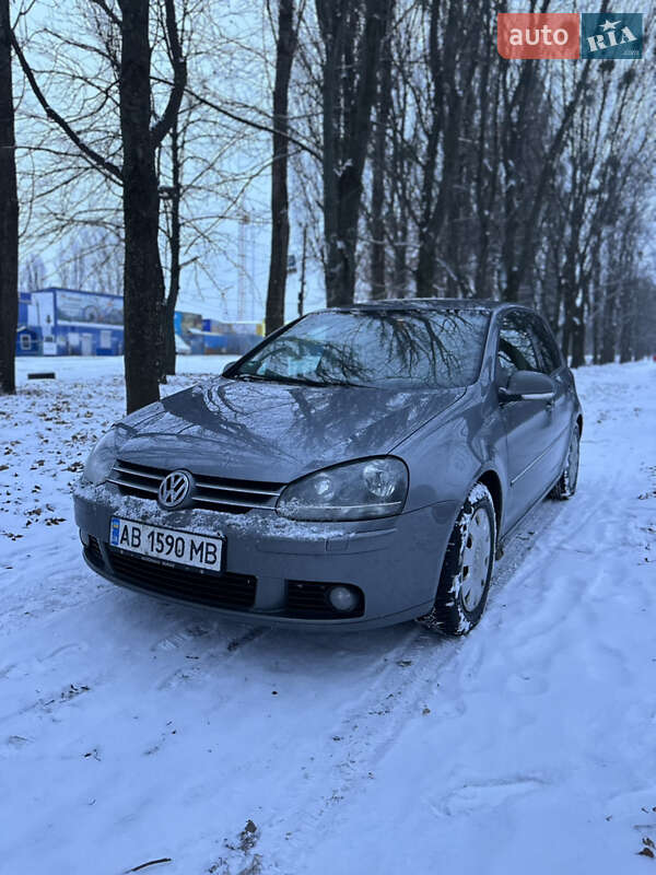 Хетчбек Volkswagen Golf 2008 в Вінниці