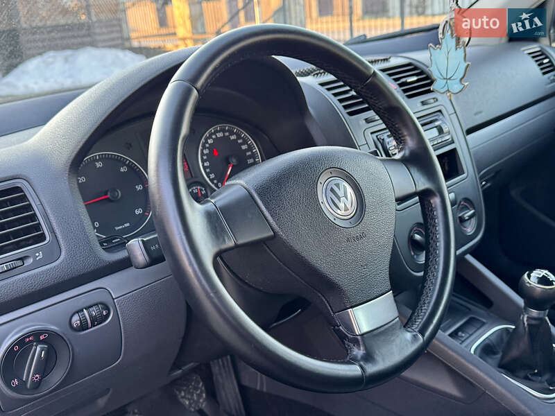 Универсал Volkswagen Golf 2007 в Самборе