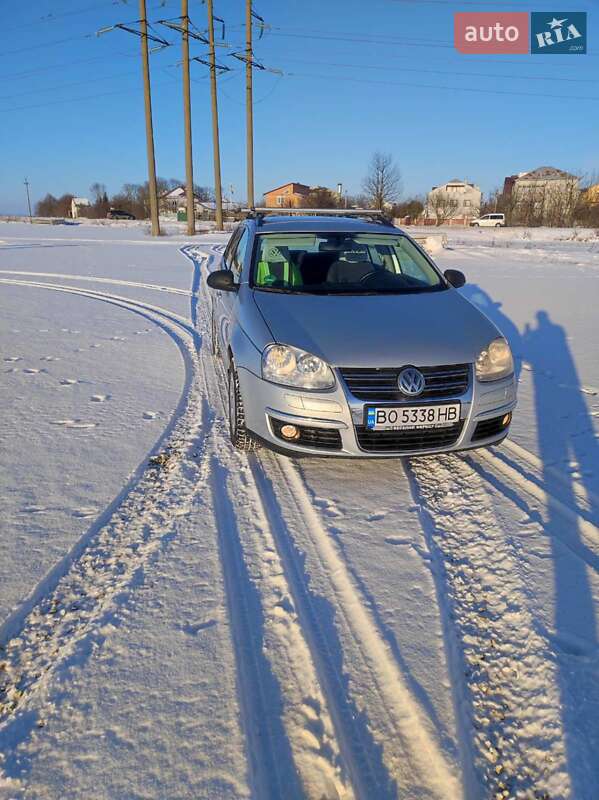 Універсал Volkswagen Golf 2007 в Тернополі