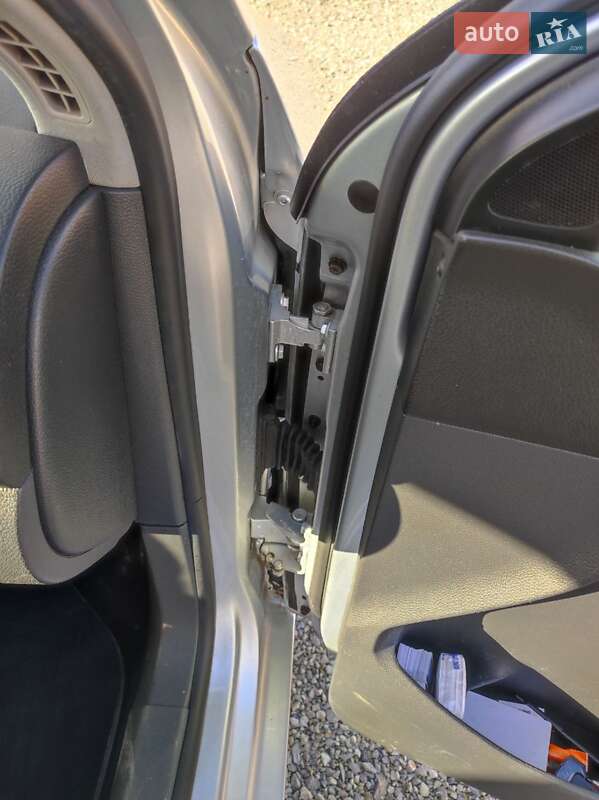 Універсал Volkswagen Golf 2007 в Тернополі