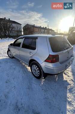 Хэтчбек Volkswagen Golf 2000 в Рокитном