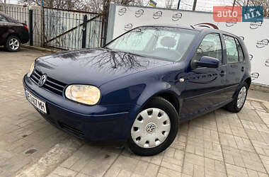 Хетчбек Volkswagen Golf 2003 в Дніпрі