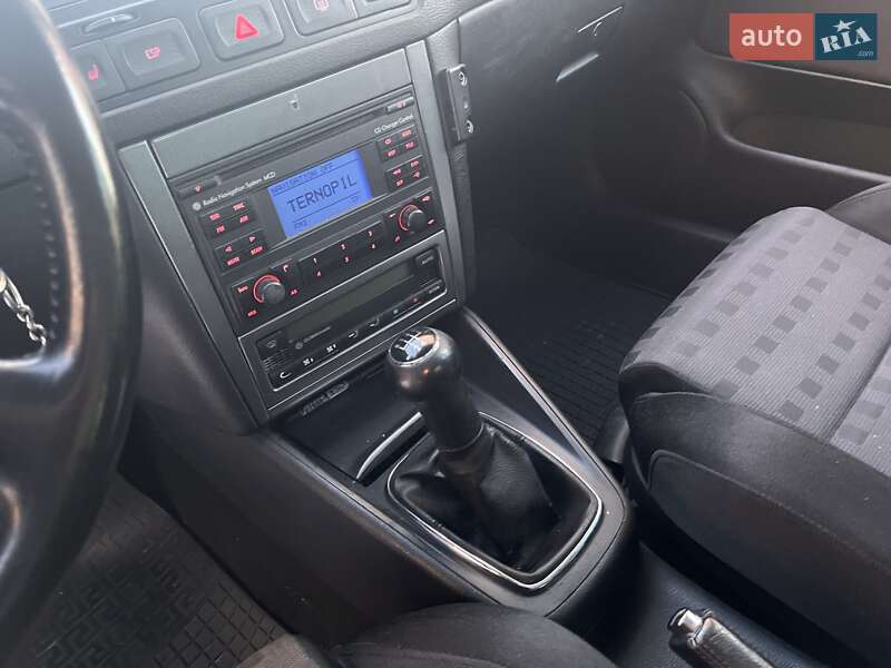 Універсал Volkswagen Golf 2006 в Тернополі