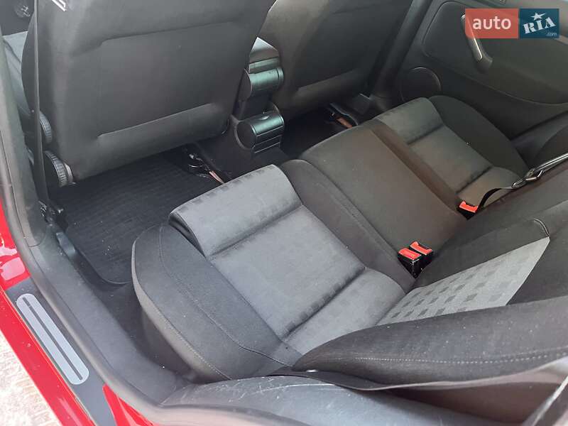 Універсал Volkswagen Golf 2006 в Тернополі