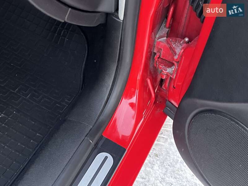 Універсал Volkswagen Golf 2006 в Тернополі