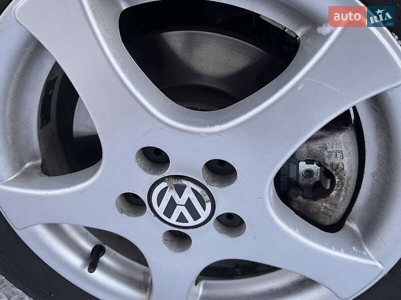 Універсал Volkswagen Golf 2006 в Тернополі