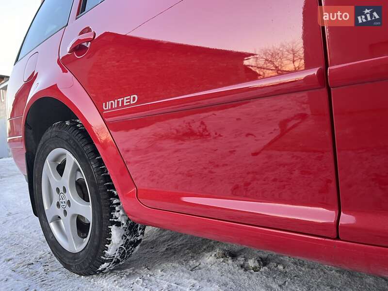 Універсал Volkswagen Golf 2006 в Тернополі