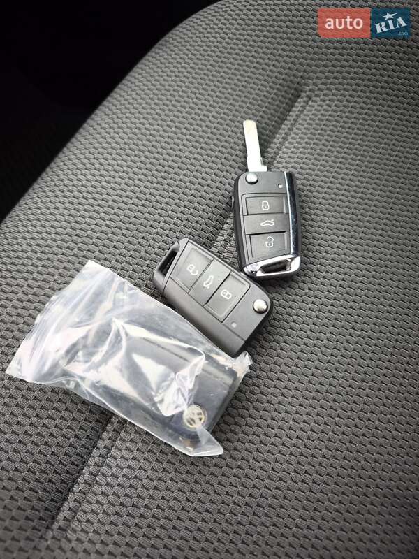 Універсал Volkswagen Golf 2014 в Львові